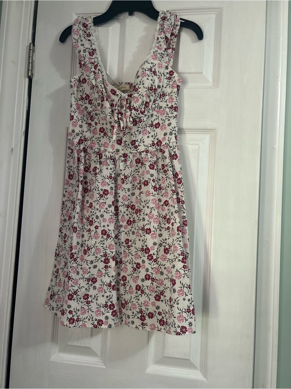 stradivarius White Sundress with Pink Floral Print